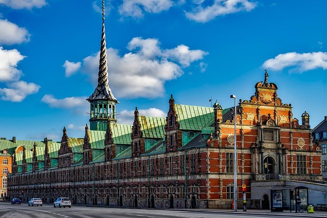 2-Hour Private City Walking Tour with a Canal Tour ticket - Who this tour fits best