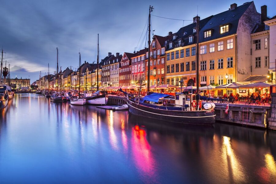 3-Hour Private Copenhagen Walking Tour - Guide style is the differentiator: what the praise tells you