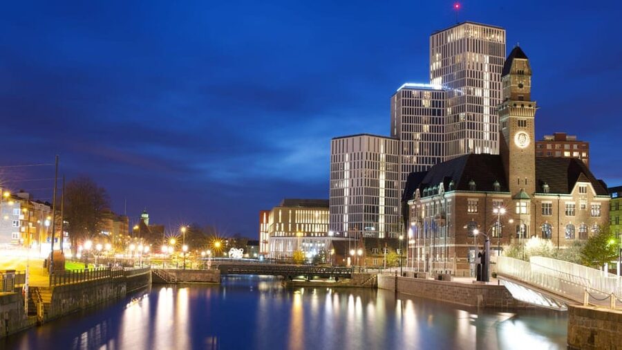 Best of Malmö: Private Walking Tour with a Local - Price and value: what $49 per person buys you in Malmö