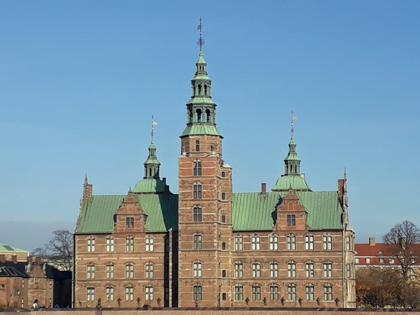 Copenhagen: 2,5-Hour 'Must See' Bike Tour with a Local Guide - Nyboder: the neighborhood stop that makes the city feel lived-in