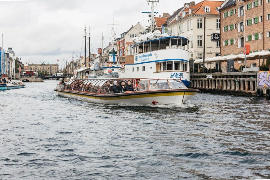 Copenhagen: Canal Cruise with Guide - Slotsholmen and the Finance Side of Copenhagen