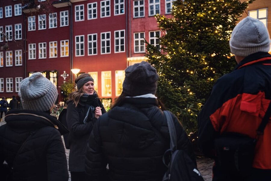 Copenhagen: Christmas Walking Tour with Treats and Drinks - Meet at Torvehallerne: A Smart Starting Point With Built-In Atmosphere