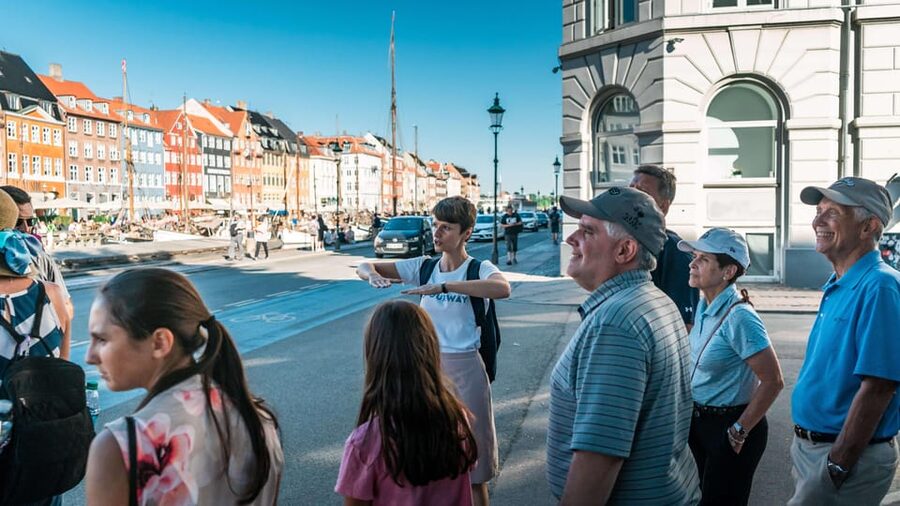 Copenhagen City & Christiansborg Palace Private Walking Tour - Inside Christiansborg Palace: Parliament, Tapestries, and Denmark’s Power Structure
