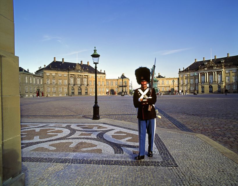 Copenhagen: City Highlights Guided Bike Tour - Key highlights worth aiming for
