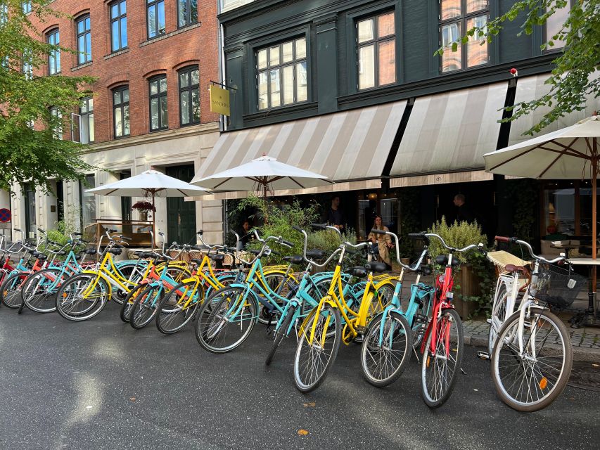 Copenhagen: City Highlights Guided Bike Tour - Pace, group size, and how to keep the ride fun