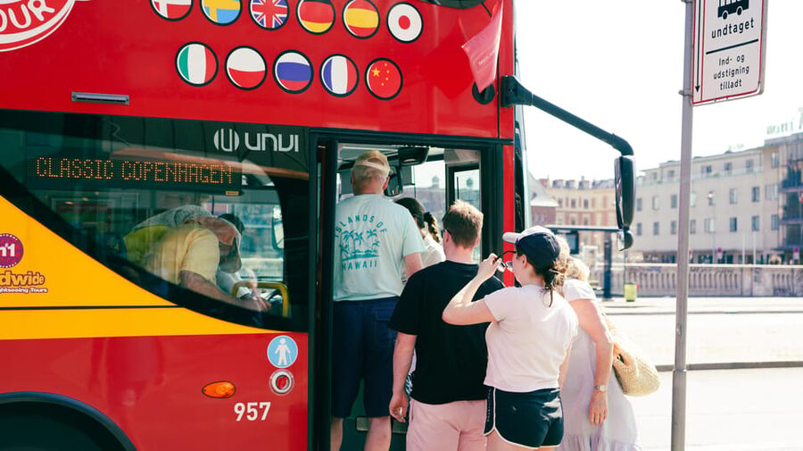 Copenhagen: City Sightseeing Hop-On Hop-Off Bus Tour - Comfort and commentary: audio guide, Wi-Fi, and cold-weather warmth