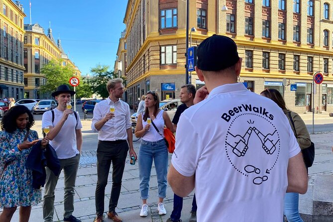 Copenhagen Craft BeerWalk in Vesterbro - Stop 4: Enghave Plads and the square behind the stones