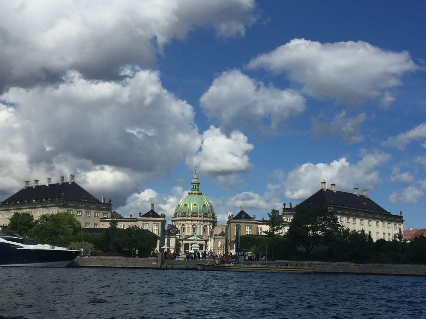 Copenhagen: Guided Walking Tour - Christiansborg Castle, the Old Stock Exchange, and the Round Tower angle