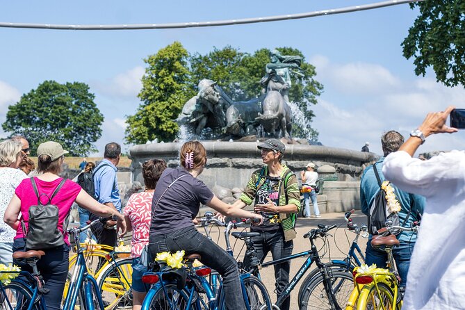 Copenhagen Highlights 3 Hour Bike Tour with local Guide - Tropical Bikes meet-up: a smooth start at Vester Voldgade