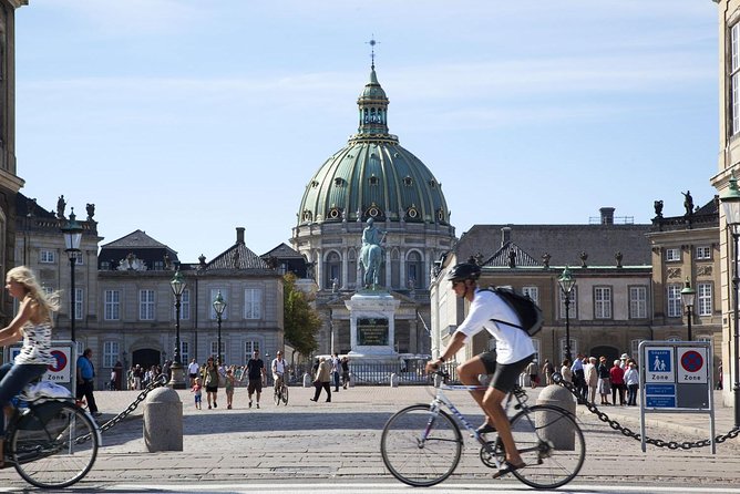Copenhagen Highlights Hop-On Hop-Off Bus - Classic Copenhagen - Audio Guide in 11 Languages: How to Use It Without Tuning Out