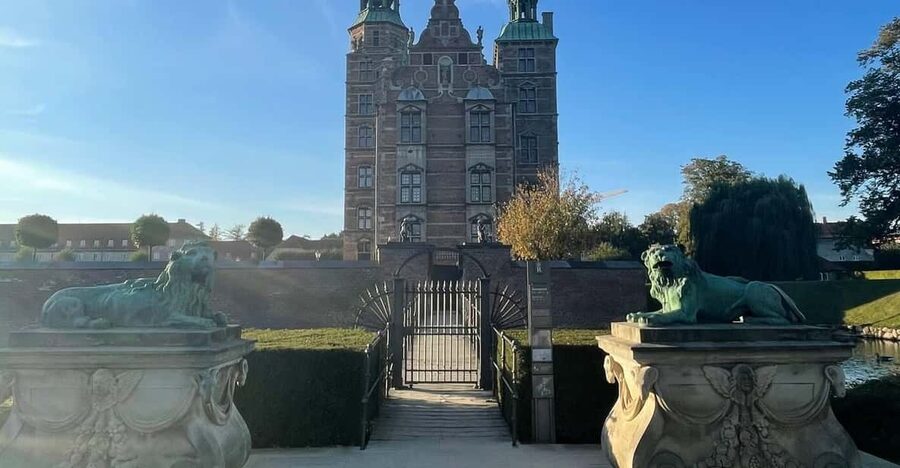Copenhagen: King's Garden Outdoor Escape Room Game - The Missing Crown Jewels case: what you’re actually doing