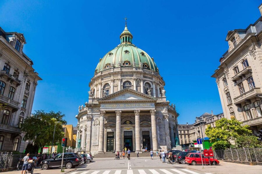 Copenhagen Old Town, Nyhavn, Canal Walking Tour & Christiana - Church hours matter: when you might miss out on entry