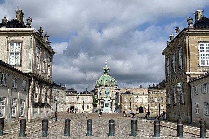 Copenhagen's Royal History: A Self-Guided Walking Tour - A royal walking route you can steer with GPS audio
