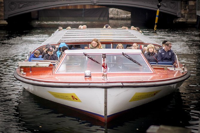 Copenhagen Sightseeing Classic Canal Tour With Live Guide - The Little Mermaid: fast access to a famous fairy tale