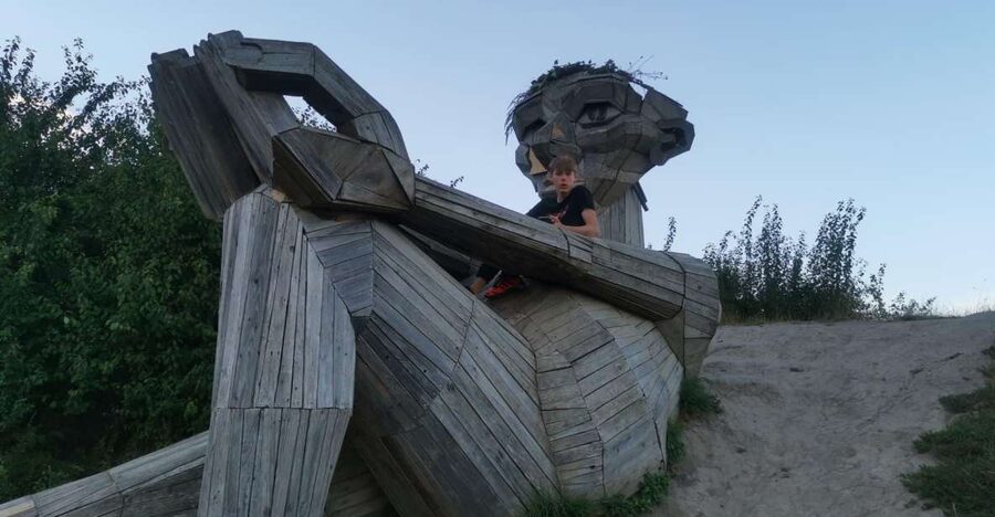 Copenhagen: The Six Forgotten Giants Hunt and Nature Walk - Thomas on the Mountain, Little Tilde, and Teddy Friendly: the final three moments