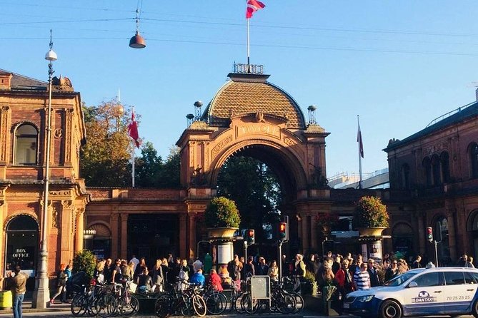 Copenhagen Walking Tour with Food Testing (smorrebrod dish & snap) - Why this 2-hour walk works for first-timers