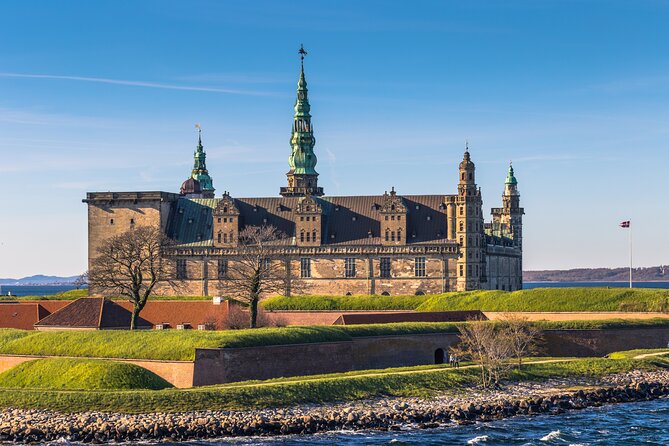 Deluxe Copenhagen Shore Excursion from Cruise Ship Port - Amalienborg Palace: Royal Guard Watching and the Flag Clue