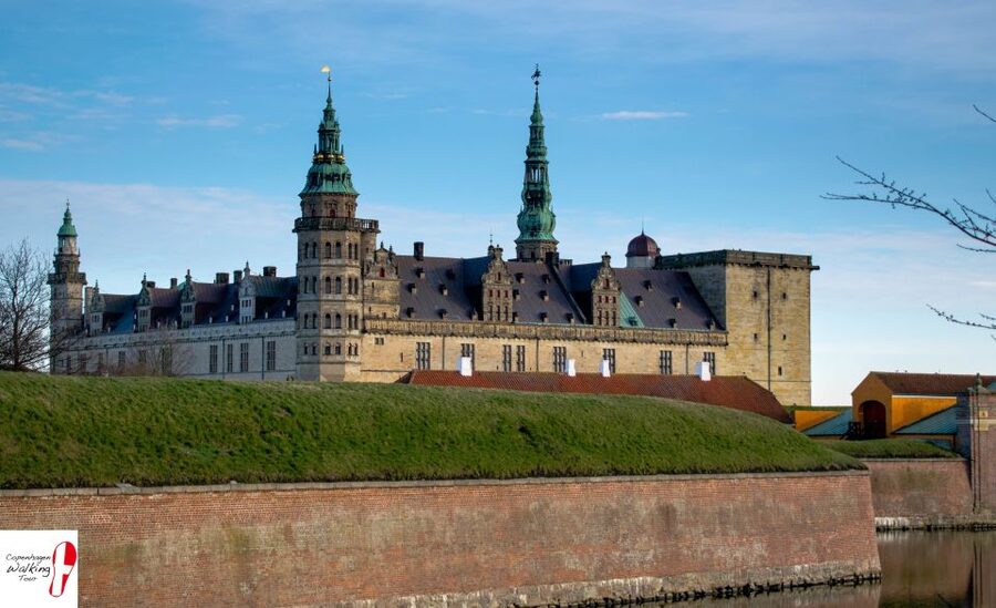 From Copenhagen: 4-hour Private Hamlet Castle Tour - Guide style, languages, and names you might recognize
