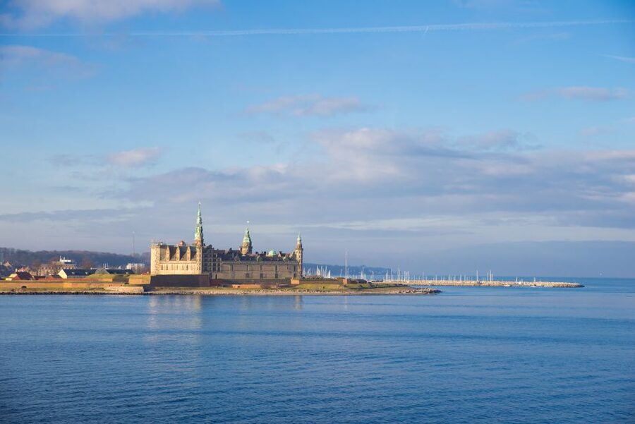 From Copenhagen: 4-hour Private Hamlet Castle Tour - Helsingør sightseeing and the walk that sets the Danish tone