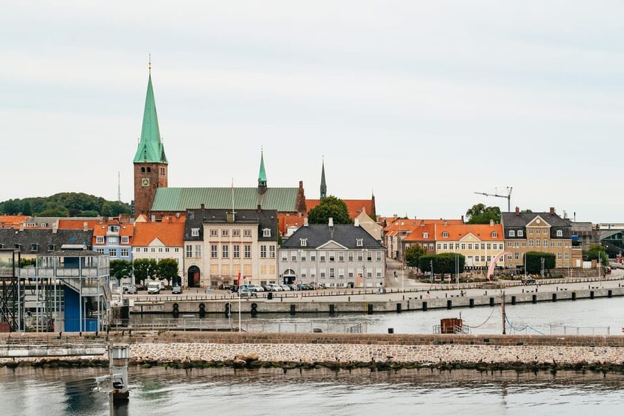 From Copenhagen: Lund and Malmö 2-Country Tour - Lund: Cathedral time plus those tiny historic lanes