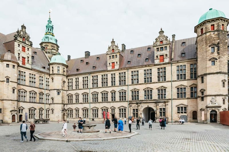 From Copenhagen: Lund and Malmö 2-Country Tour - Where You Meet: Banegårdspladsen and a Smooth Start