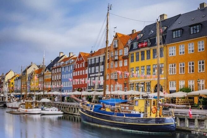 Full Day Private Walking Tour in Copenhagen - Amalienborg Palace Museum and Church of Our Lady: Royal Presence and Everyday Meaning