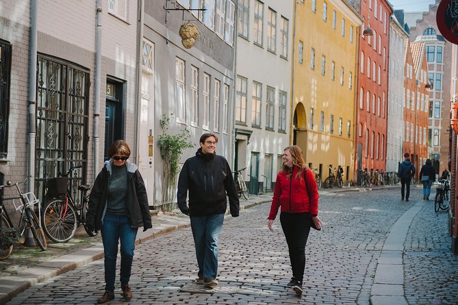 Good Morning, Copenhagen: Feel The Danish Hygge & Happiness - Pistolstræde Flødeboller Break: Quiet Alleys and Sweet Explanations