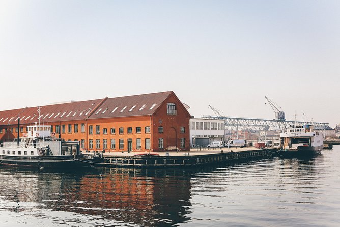 Hygge Walk in Copenhagen with a Local - Escaping the Rush: A Picturesque Breather Stop