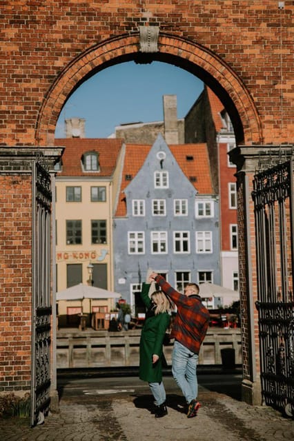 Instagram tour of Copenhagen with a private photographer - Posing Help: How to Look Natural Without Overthinking It