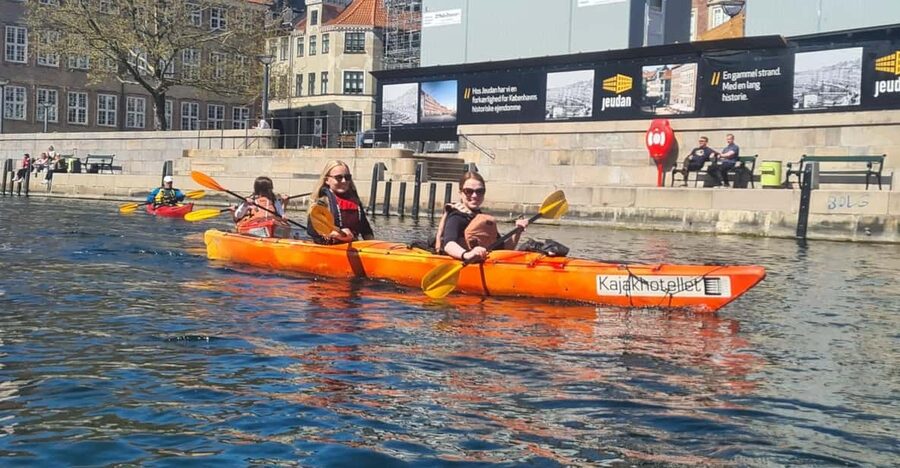 Kayak Tour in Copenhagen Harbor - June, July and August - The one drawback to plan around