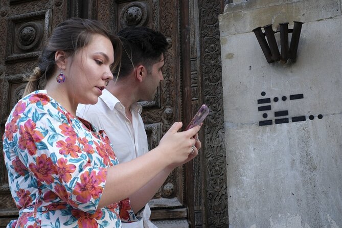 Old Town Helsingborg: Exploration Game and Self-Guided Tour - How the Questo App Guides You (Offline, English, Private)
