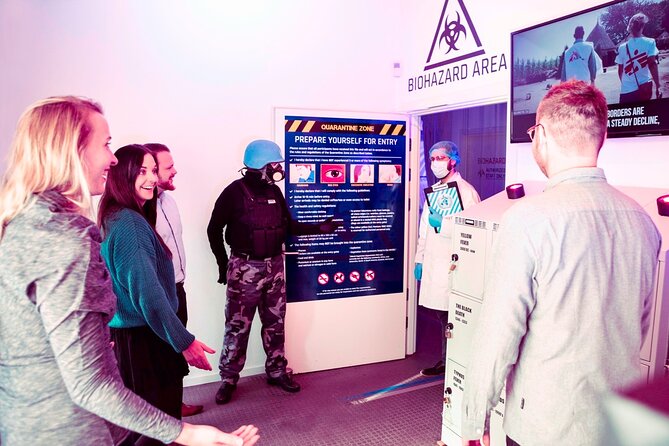Outbreak Escape Room - English Host and Private Play: The Comfort Layer