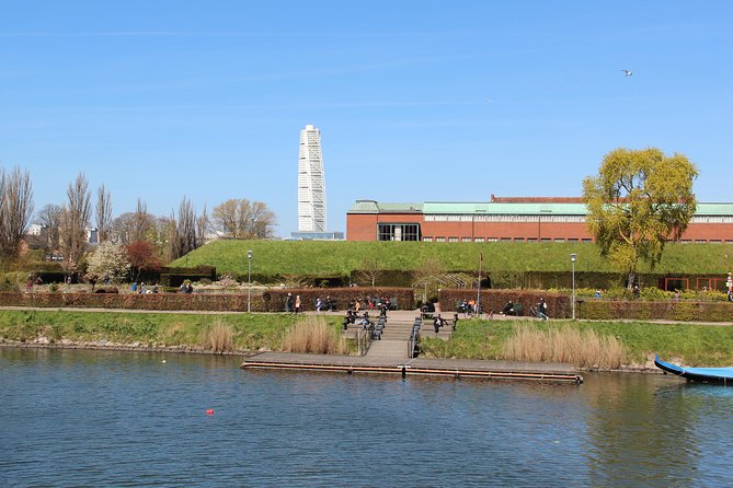 Walk Malmö with an audio guide - The tech checklist: headphones, downloads, and phone reality