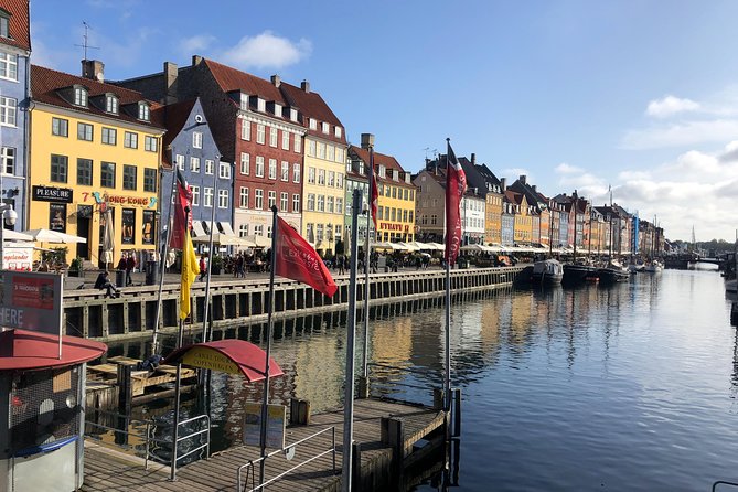Walking tour - Copenhagen Old Town & Tivoli Park included - Meeting at Højbro Plads and how the pacing works